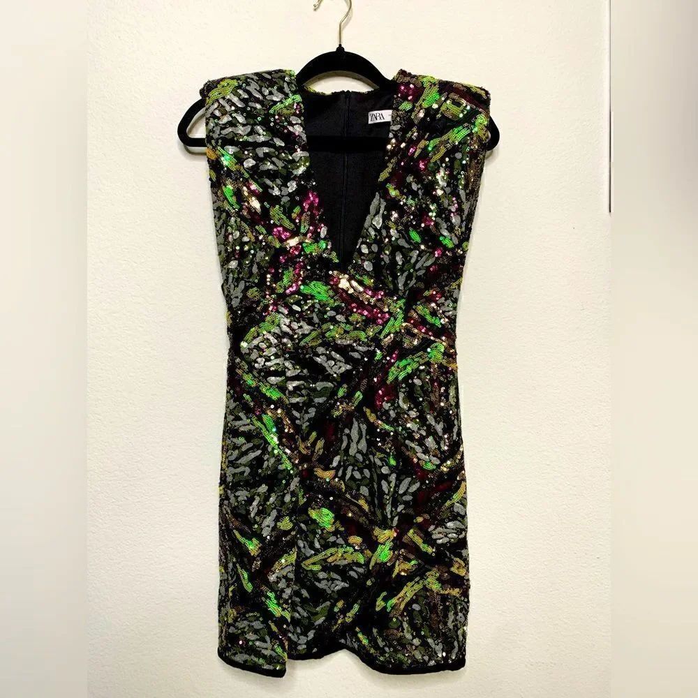Zara Colorful Sequence dress - Picture 2 of 9